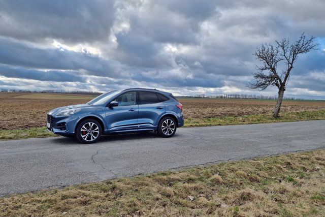 Test Ford Kuga 2.5 Duratec Hybrid | plug-in hybrid (2023)