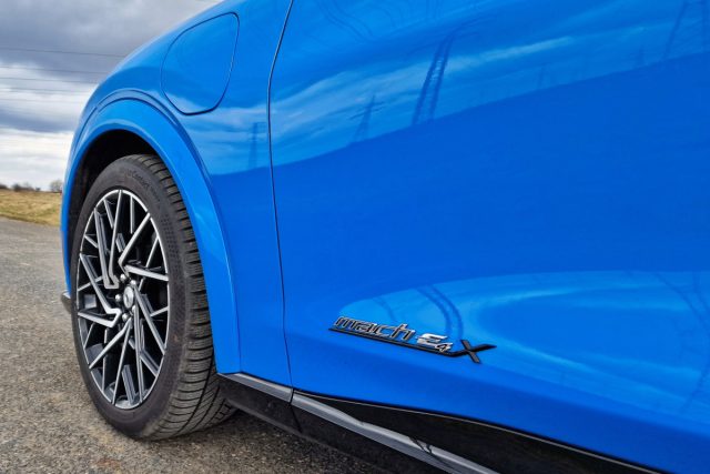 Test Ford Mustang Mach-E GT | elektromobil (2023)