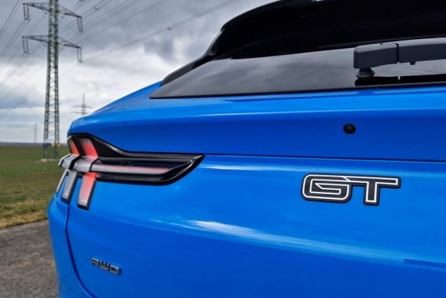 Test Ford Mustang Mach-E GT | elektromobil (2023)