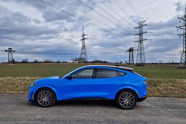 Test Ford Mustang Mach-E GT | elektromobil (2023)