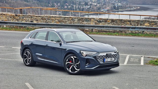 První jízda: Audi Q8 55 e-tron