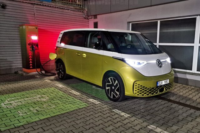 Test Volkswagen ID. BUZZ | elektromobil (2023)