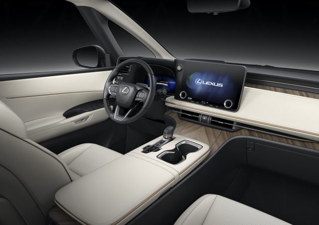 2023 Lexus LM