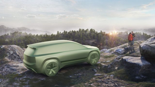 Socha-Skoda_Space-BEV-venku