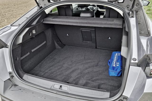 Test Peugeot 408 1.2 PureTech 130 EAT8 (2023)