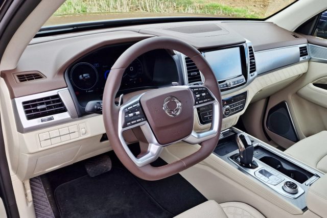 Test SsangYong Rexton G4 2.2 e-XDI AT (2023)