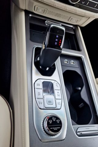 Test SsangYong Rexton G4 2.2 e-XDI AT (2023)