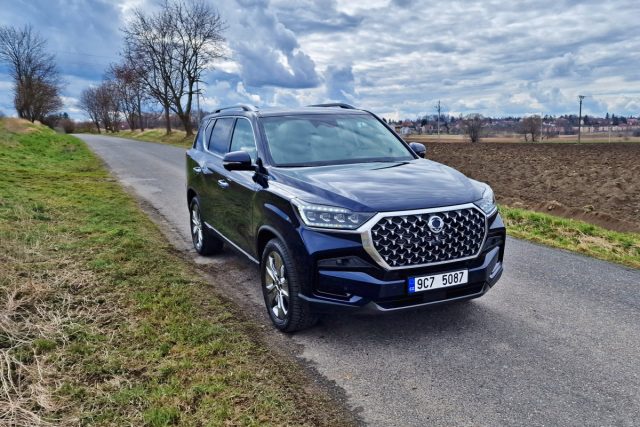 Test SsangYong Rexton G4 2.2 e-XDI AT (2023)