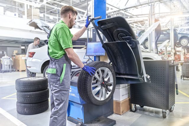 skoda_autorizovany_servis-prezouvani_pneumatik