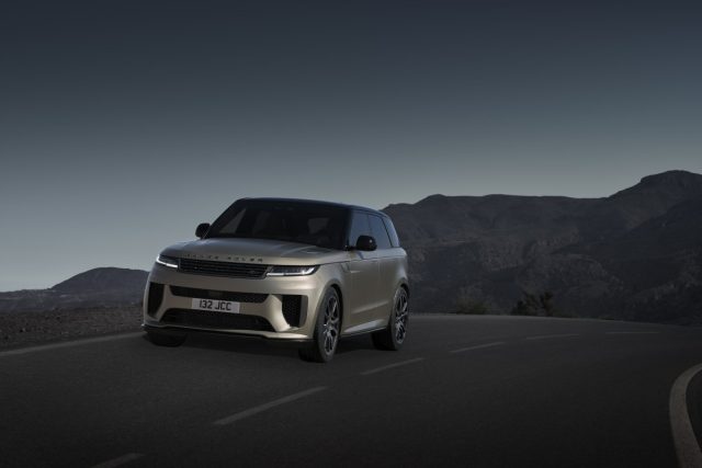 2023 Range Rover Sport SV