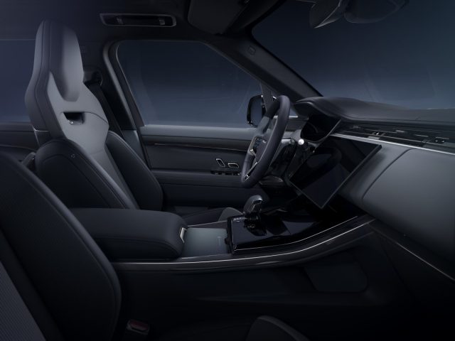 2023 Range Rover Sport SV