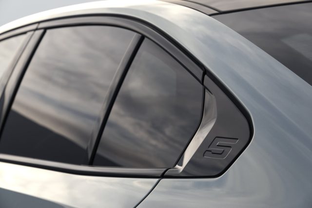 BMW řady 5 (2023)