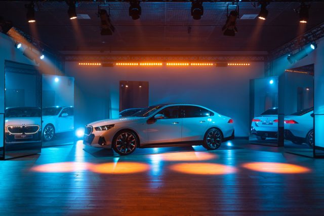 Předpremiéra nového BMW řady 5 v pražské Kunsthalle