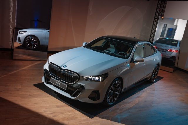 Předpremiéra nového BMW řady 5 v pražské Kunsthalle