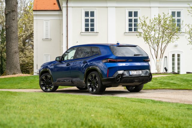 První jízda: BMW XM (2023)