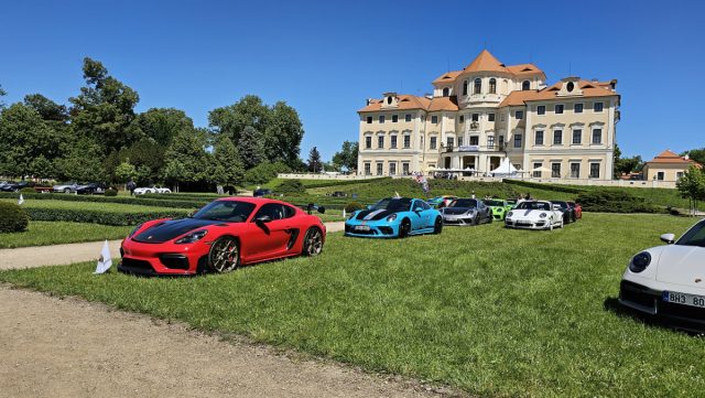 Sraz Porsche Clubu Praha - zámek Liblice - červen 2023