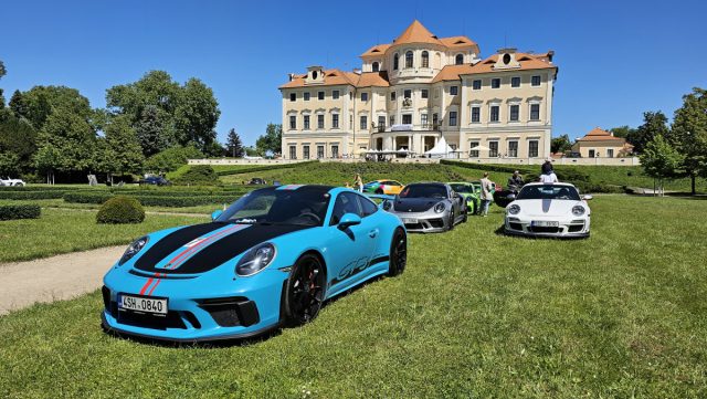 Sraz Porsche Clubu Praha - zámek Liblice - červen 2023