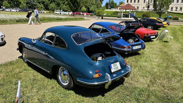 Sraz Porsche Clubu Praha - zámek Liblice - červen 2023