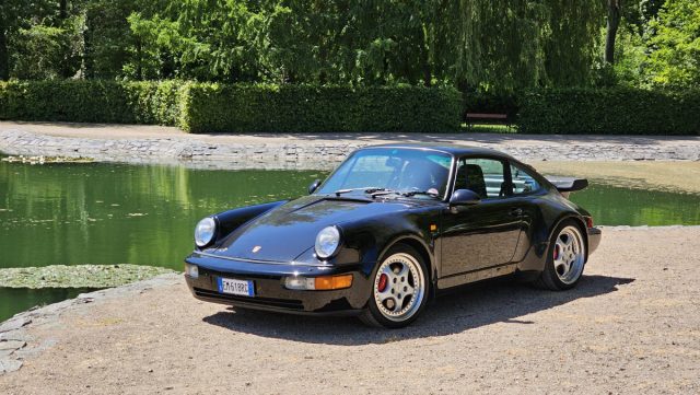 Sraz Porsche Clubu Praha - zámek Liblice - červen 2023