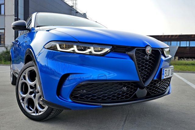 Test Alfa Romeo Tonale Plug-In Hybrid Q4 (2023)