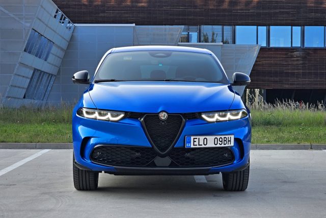 Test Alfa Romeo Tonale Plug-In Hybrid Q4 (2023)