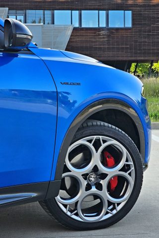 Test Alfa Romeo Tonale Plug-In Hybrid Q4 (2023)