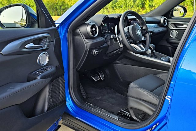 Test Alfa Romeo Tonale Plug-In Hybrid Q4 (2023)