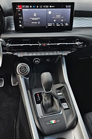 Test Alfa Romeo Tonale Plug-In Hybrid Q4 (2023)