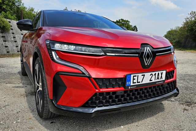 Test Renault Megane E-Tech 100% elektrický (2023)