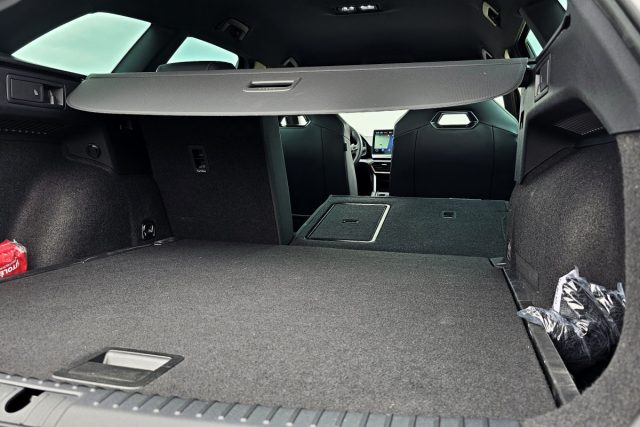 Test CUPRA Leon Sportstourer 2.0 TSI DSG 140 kW (2023)