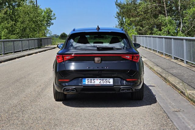 Test CUPRA Leon Sportstourer 2.0 TSI DSG 140 kW (2023)