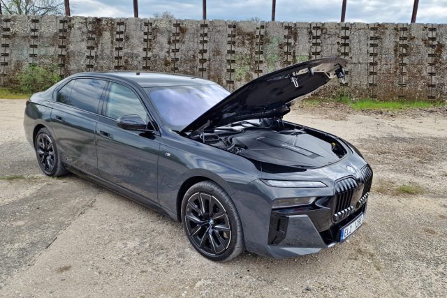 Test BMW i7 xDrive60 | elektromobil (2023)