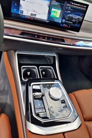 Test BMW i7 xDrive60 | elektromobil (2023)
