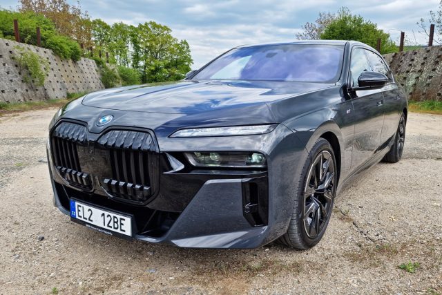 Test BMW i7 xDrive60 | elektromobil (2023)