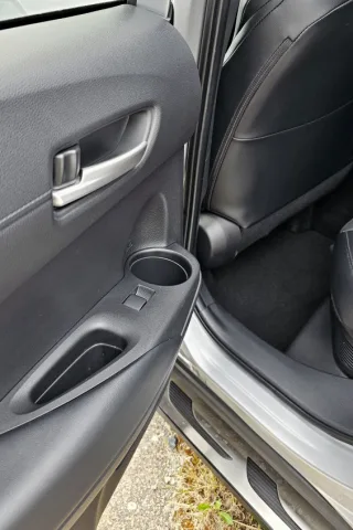 Test Toyota Corolla Cross 2.0 Hybrid e-CVT AWD (2023)