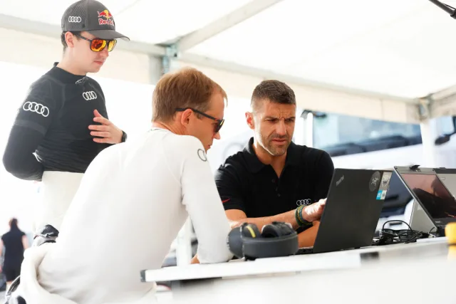 Audi Sport: Emil Bergkvist, Mattias Ekström, Andres Castillo