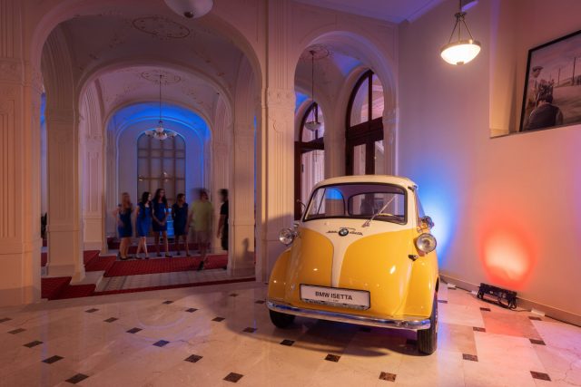 BMW Gallery: místo pro setkání s BMW Group po celou dobu konání Mezinárodního filmového festivalu Karlovy Vary