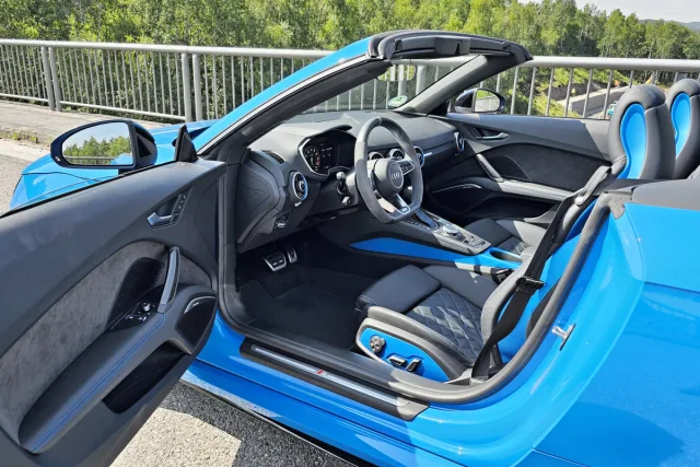 Test Audi TT S Roadster (2023)