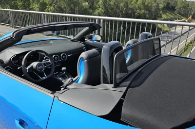 Test Audi TT S Roadster (2023)
