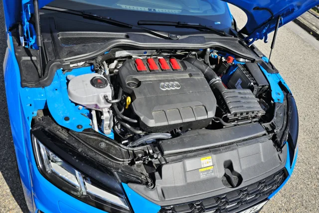 Test Audi TT S Roadster (2023)