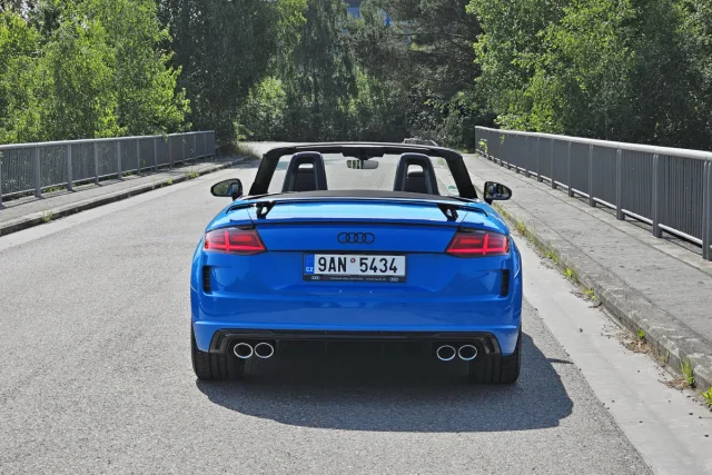 Test Audi TT S Roadster (2023)