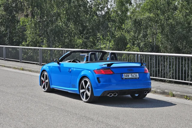 Test Audi TT S Roadster (2023)