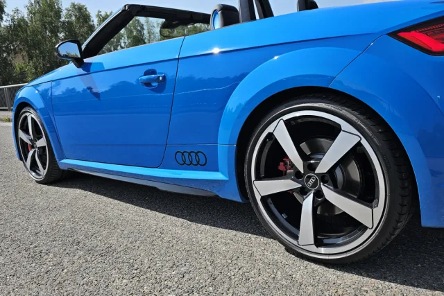 Test Audi TT S Roadster (2023)