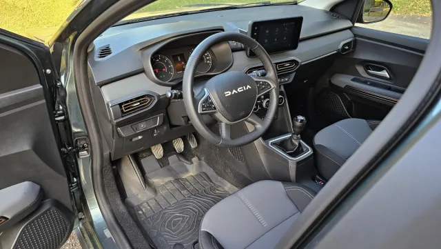 Test Dacia Jogger s vestavbou Pack sleep (2023)