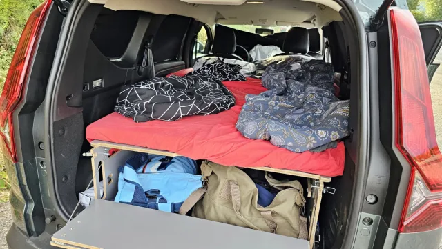 Test Dacia Jogger s vestavbou Pack sleep (2023)