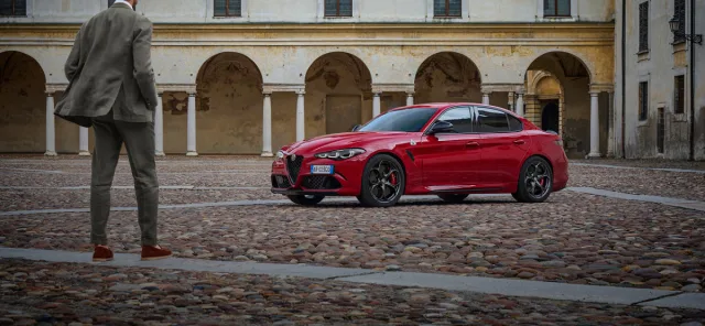 2023 Alfa Romeo Giulia Quadrifoglio