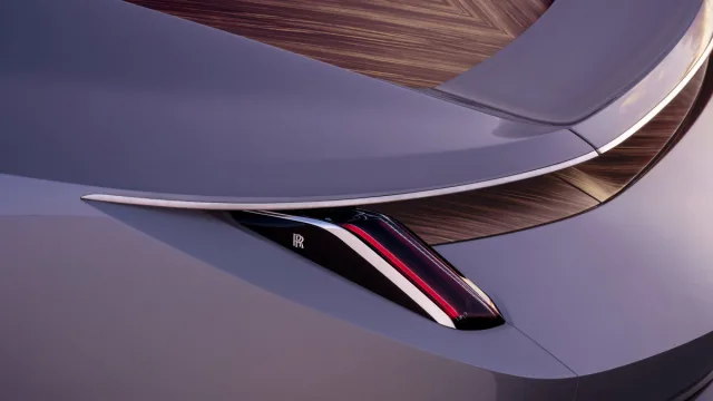 Rolls-Royce Amethyst Droptail