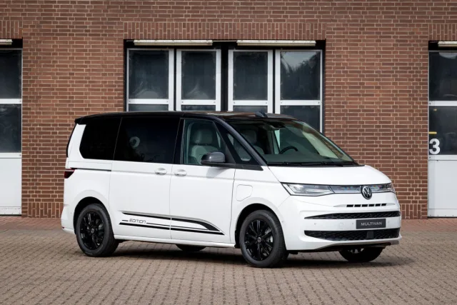 Volkswagen Multivan T7 dostal paket pro přenocování