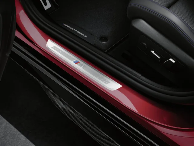 BMW řady 5 Sedan s díly BMW M Performance Parts