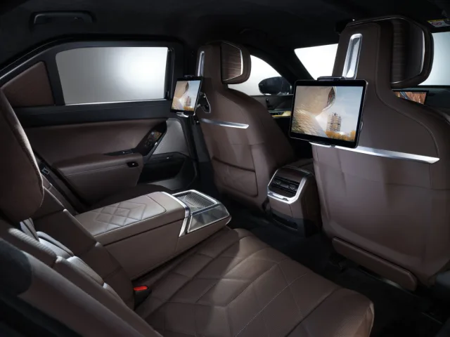 BMW i7 Protection & BMW řady 7 Protection.